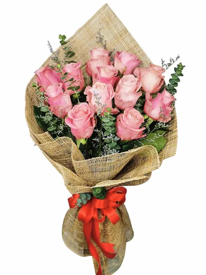 12 stem light pink Ecuadorian roses bouquet for romantic delivery Cavite