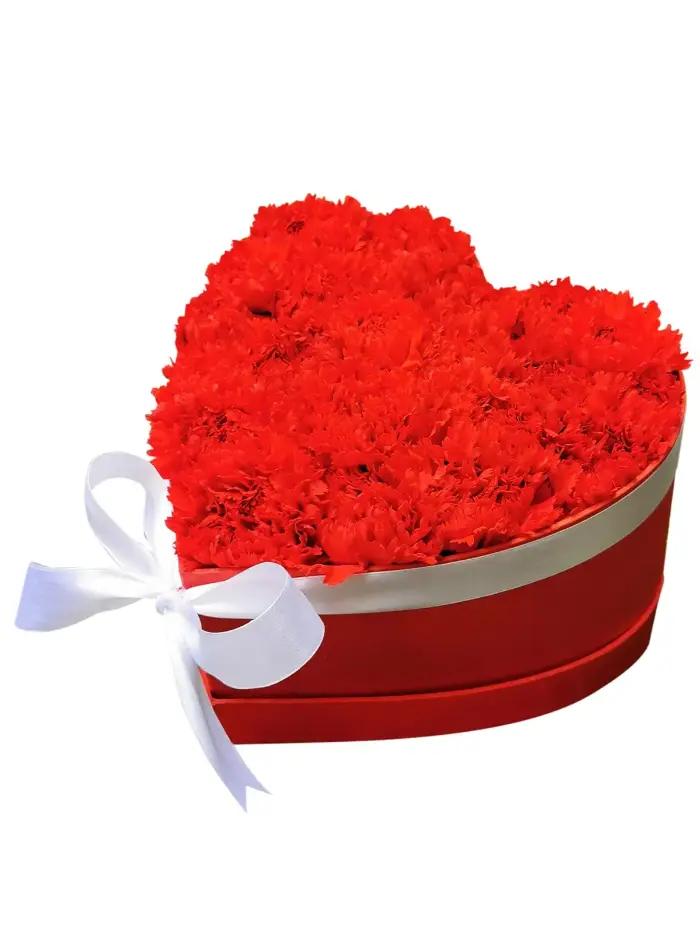 Red Carnation Love Bouquet – fresh heart-shaped bouquet