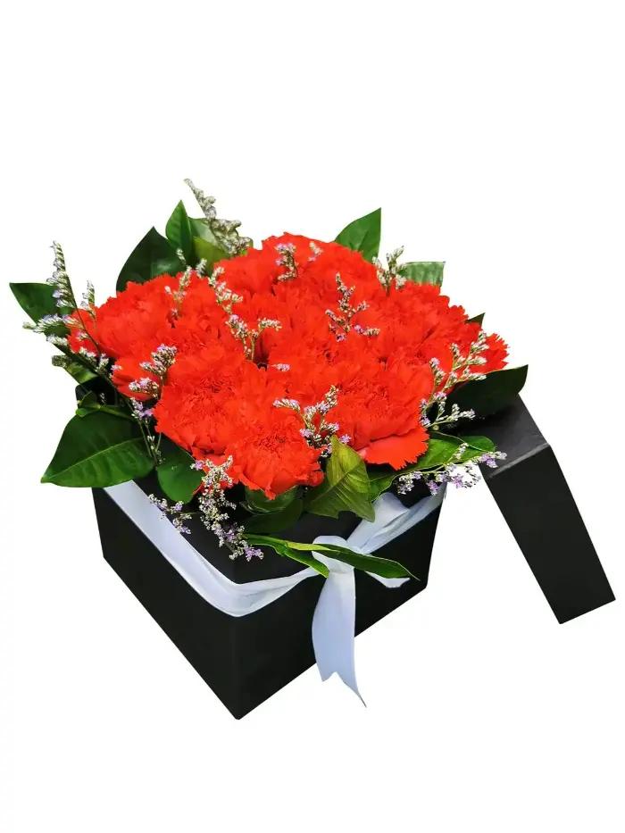 Red Carnation Bouquet – Premium Flowers for Anniversary and Romantic Gifts