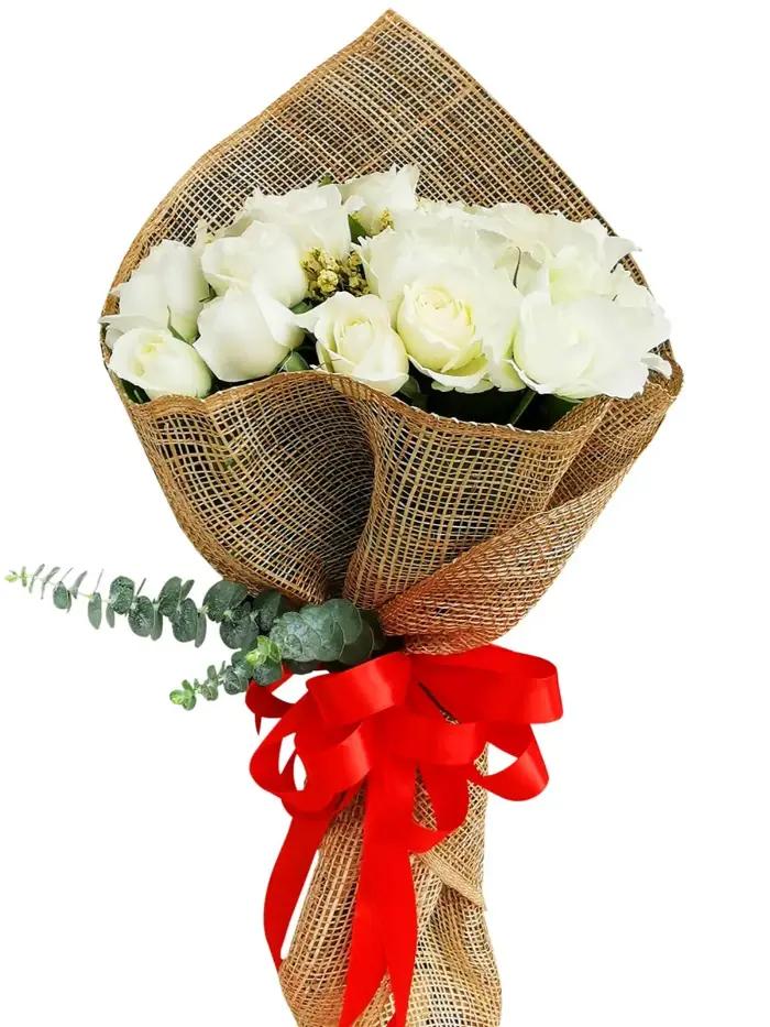 24 Pcs White Bouquet Surprise