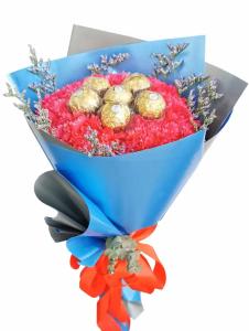 bouquet of red and pink Flower and Chocolates