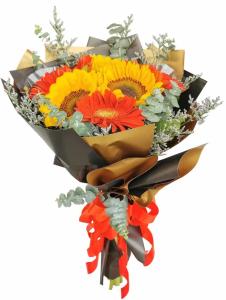Friendly Malaysian Mums Flower Arrangements Same Day Delivery To Sagnay City