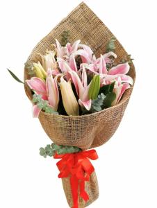 12 Pink Stargazer Lily Bouquet – hand-arranged fresh lilies